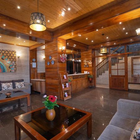 Summit Alpine Abode Hotel 5 Mins From Mg Marg Gangtok Exterior photo