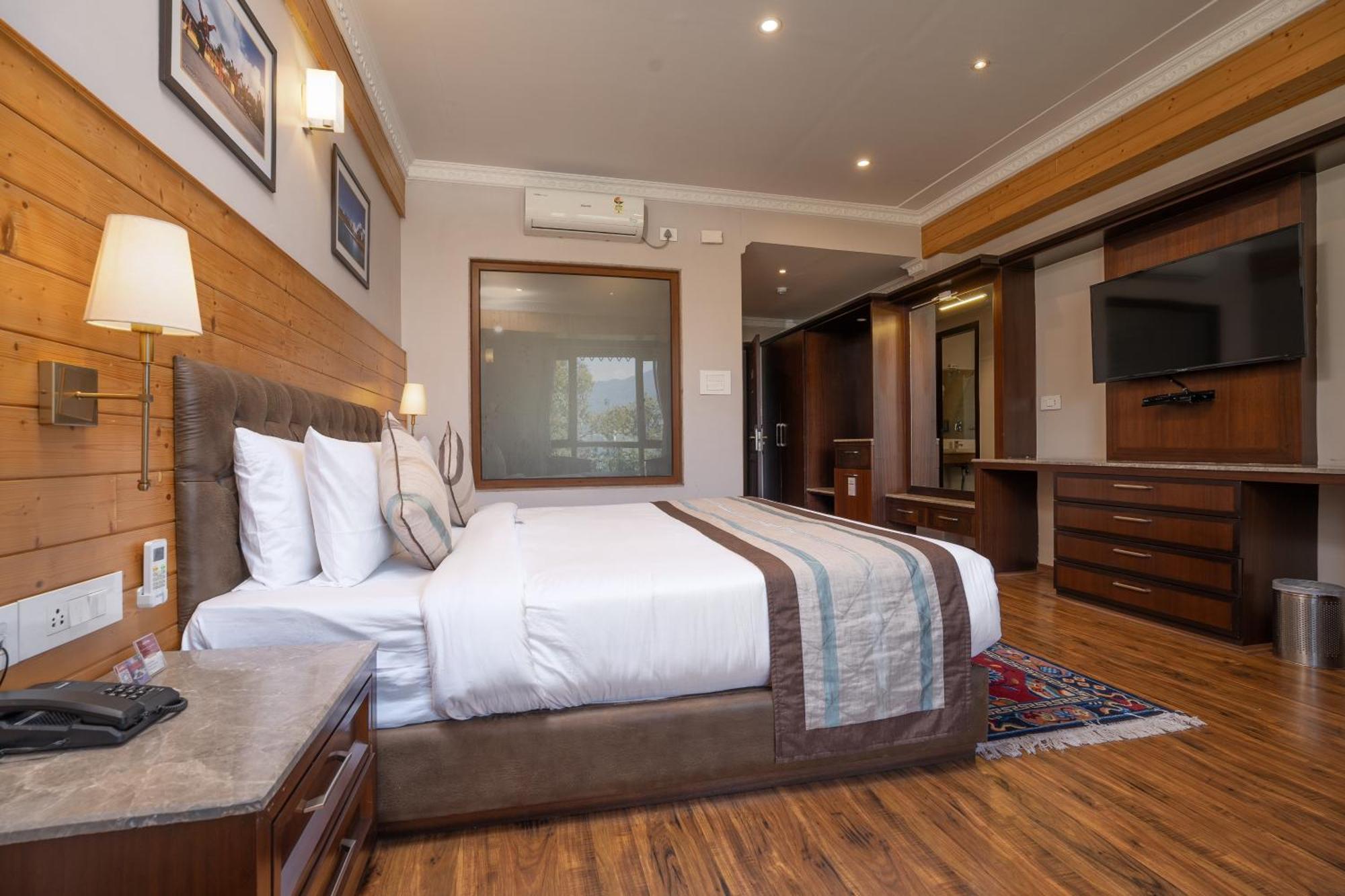 Summit Alpine Abode Hotel 5 Mins From Mg Marg Gangtok Exterior photo