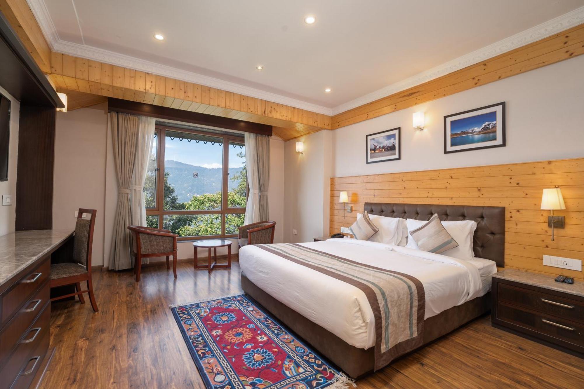 Summit Alpine Abode Hotel 5 Mins From Mg Marg Gangtok Exterior photo