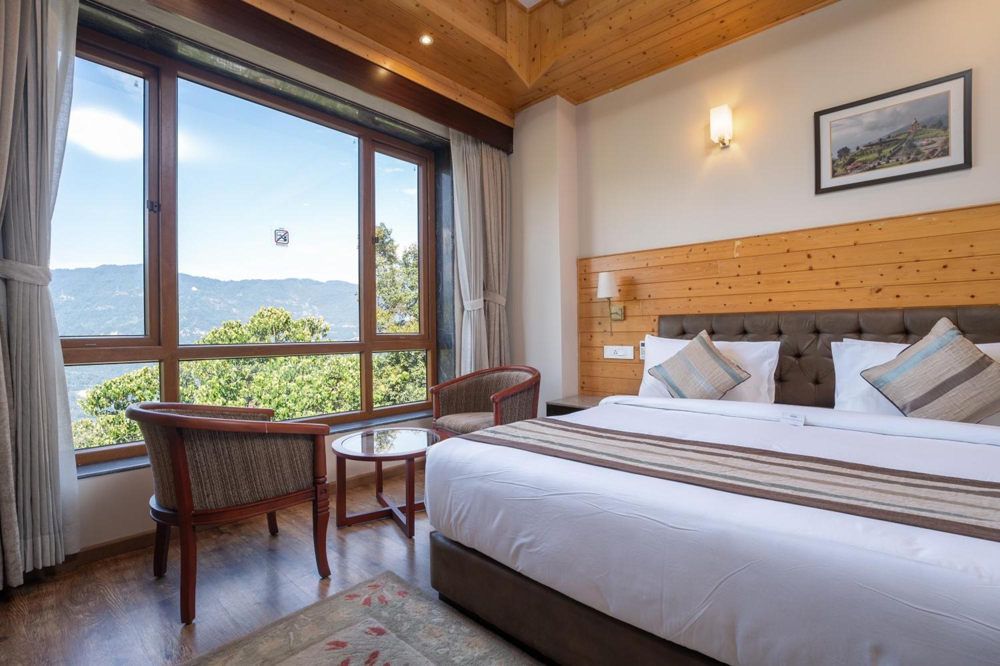Summit Alpine Abode Hotel 5 Mins From Mg Marg Gangtok Exterior photo