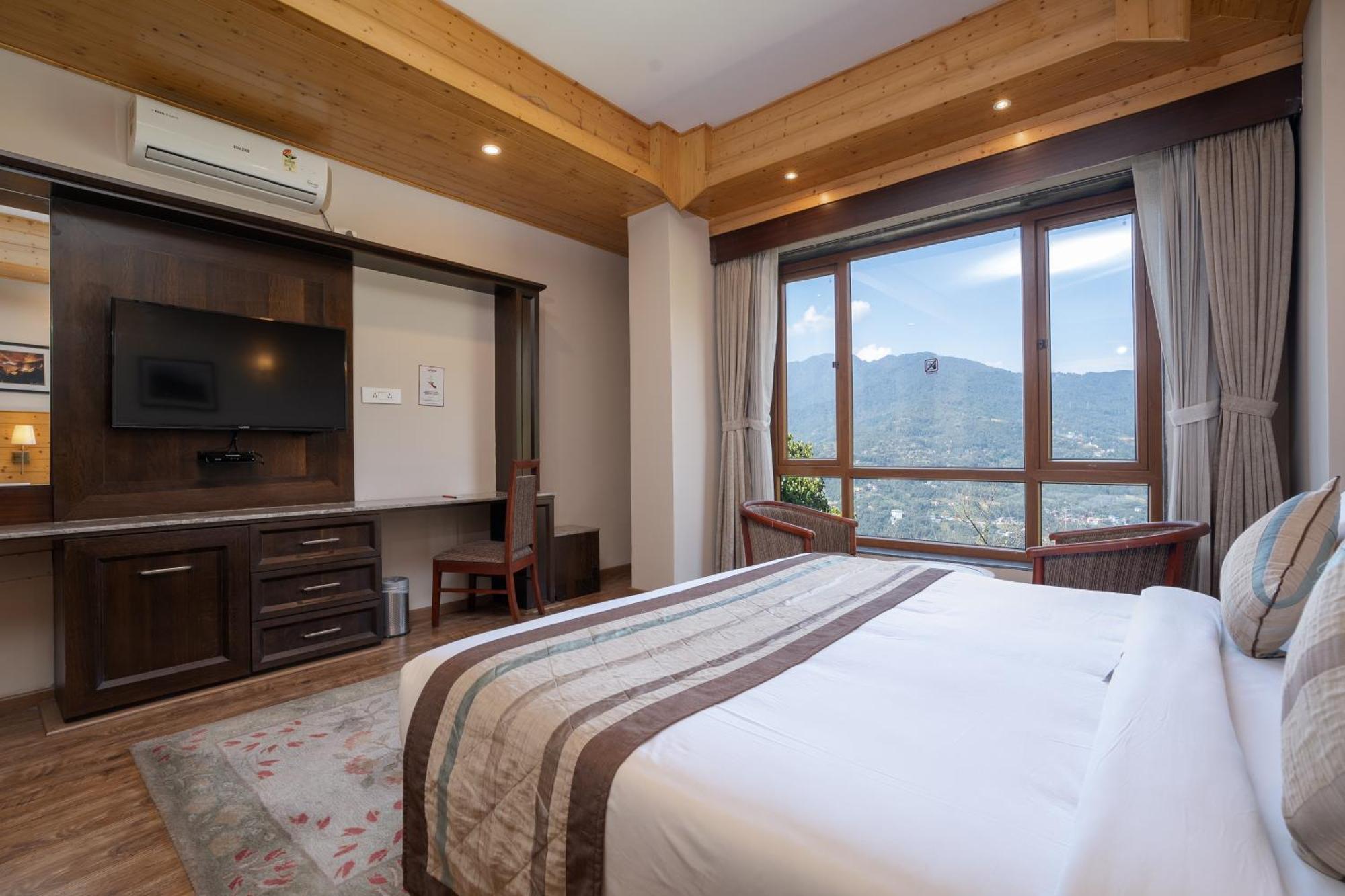 Summit Alpine Abode Hotel 5 Mins From Mg Marg Gangtok Exterior photo