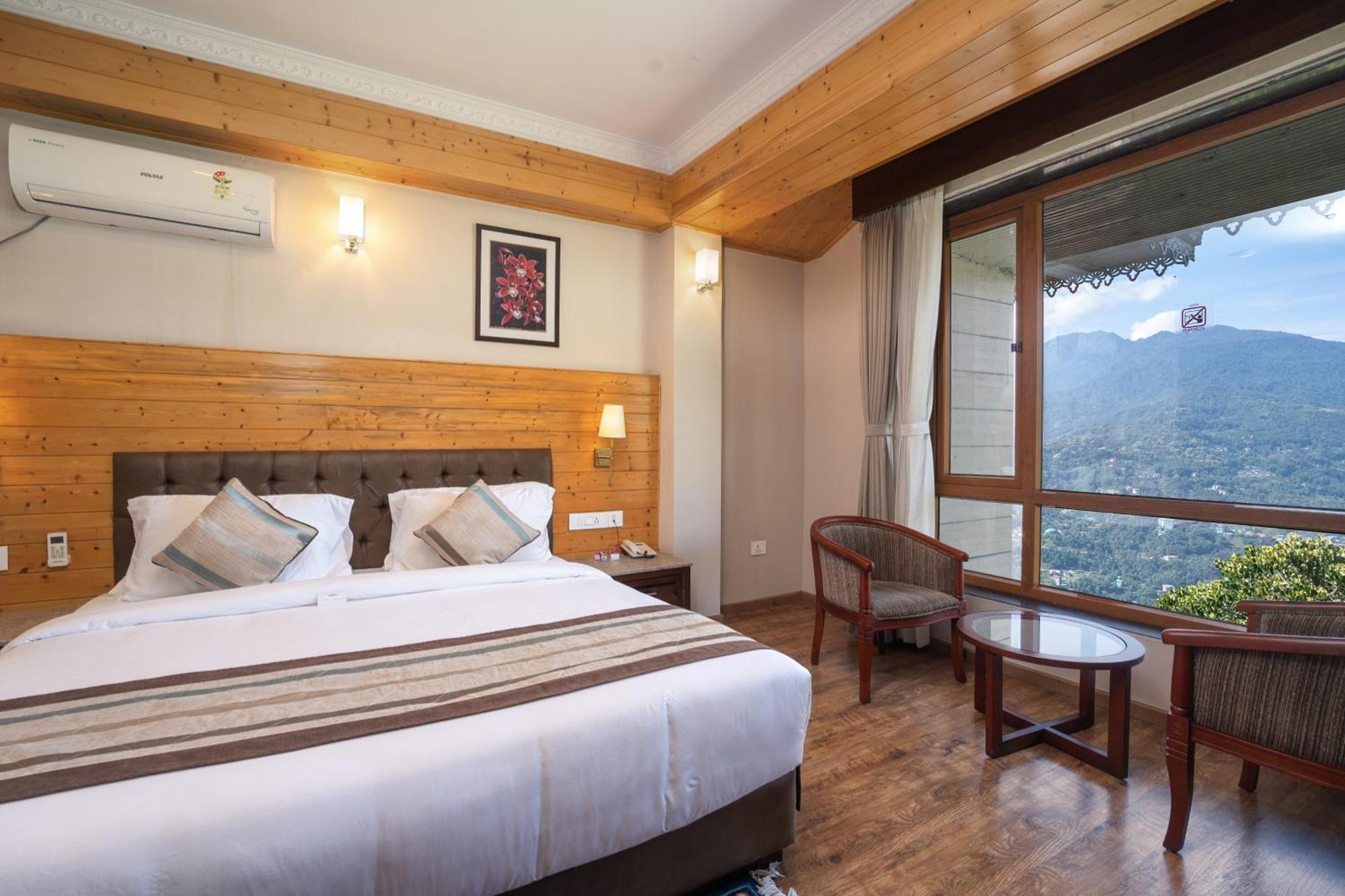 Summit Alpine Abode Hotel 5 Mins From Mg Marg Gangtok Exterior photo