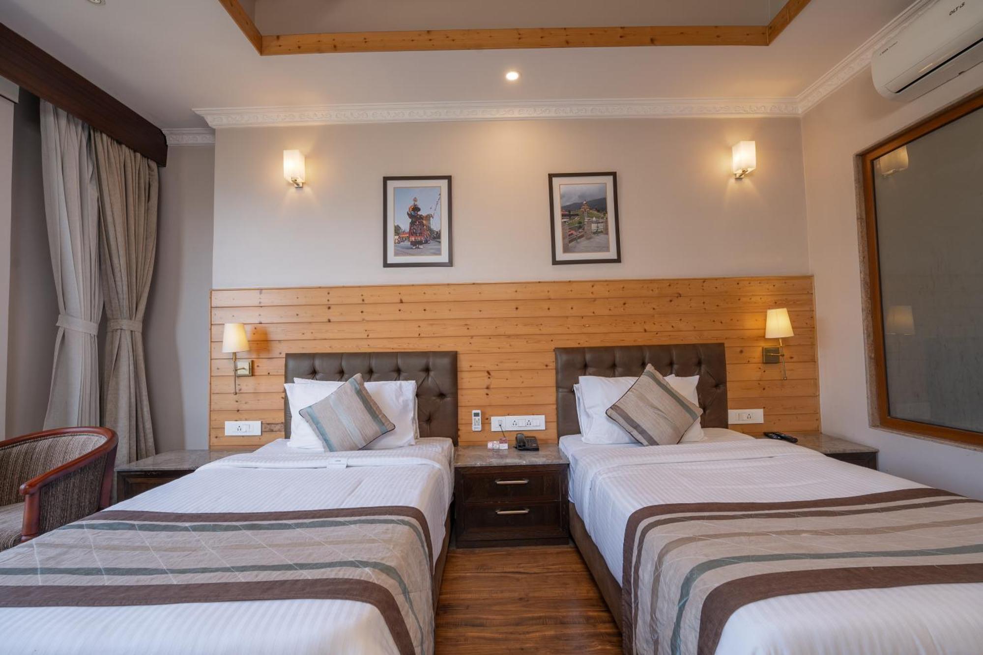 Summit Alpine Abode Hotel 5 Mins From Mg Marg Gangtok Exterior photo